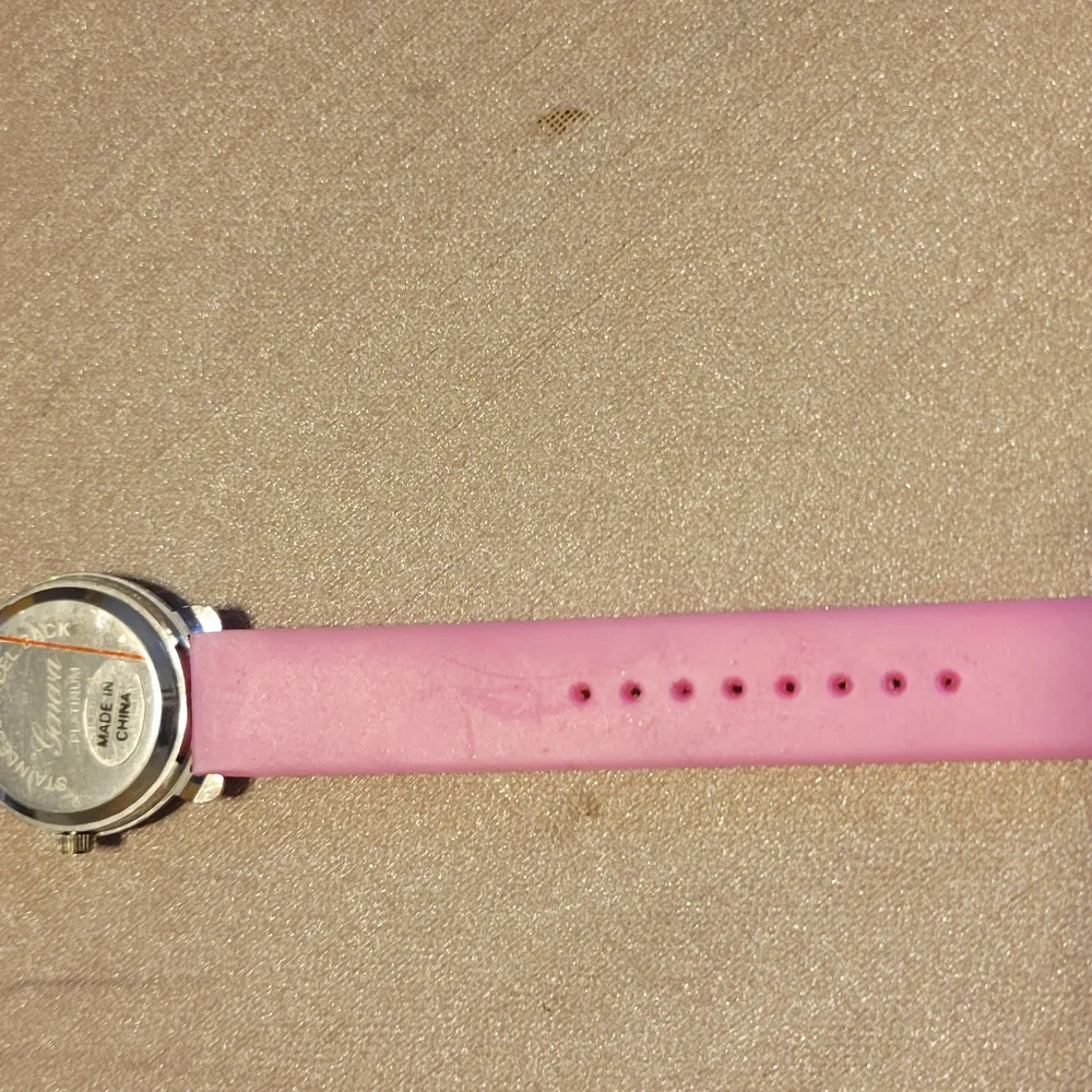 Colorful Heart Pattern Watch - Picture 5 of 7